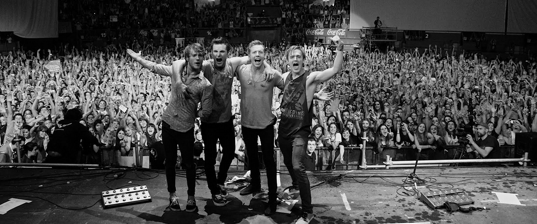 COMING:  30 BACKSTAGE VIDEOS WITH MCFLY 
